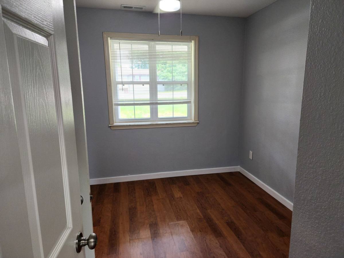 House for rent at 20325 Henry, Dixon, MO 65459