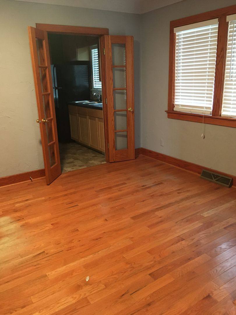 House for rent at 511 Cutler St, Waterloo, IA 50703