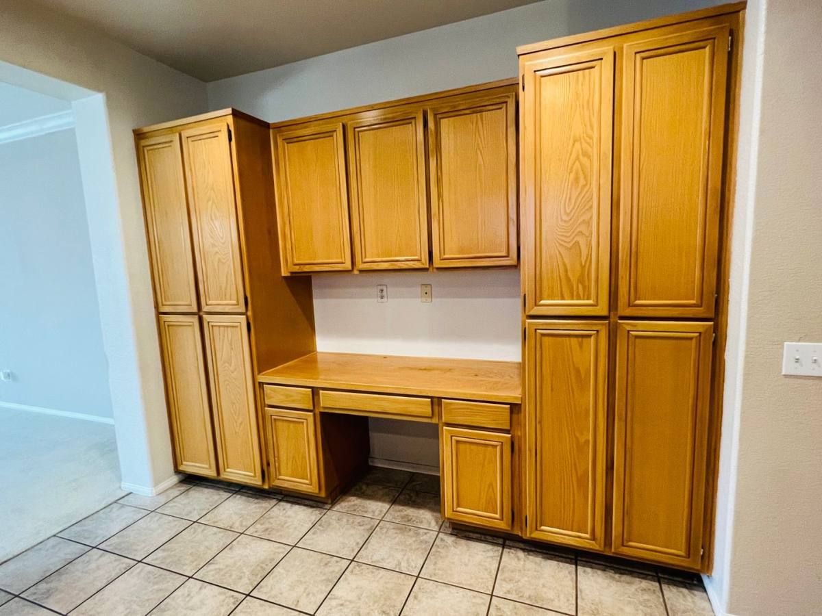House for rent at 13278 Luna Rd, Victorville, CA 92392