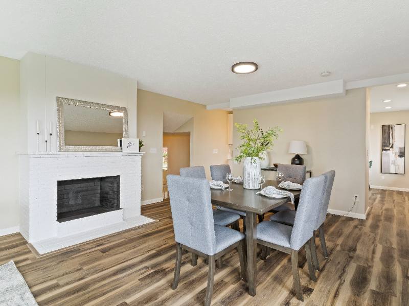 Apartment for rent at 2615 E McLoughlin Blvd, Vancouver, WA 98661