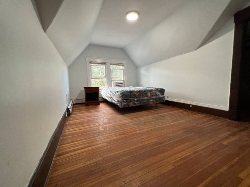 Apartment for rent at 739 Whitney Ave #3, New Haven, CT 06511