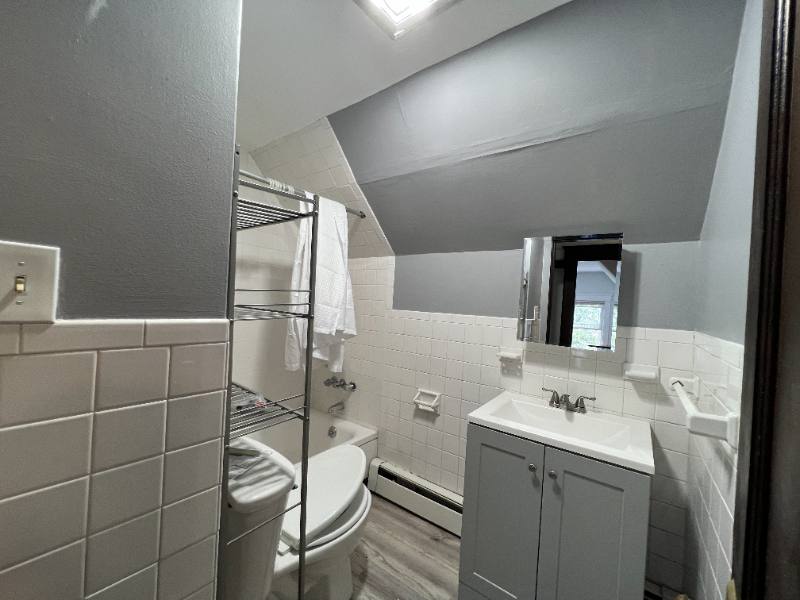 Apartment for rent at 739 Whitney Ave #3, New Haven, CT 06511