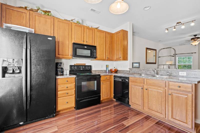 Townhouse for rent at 15270 Crossing Gate Dr, Cornelius, NC 28031