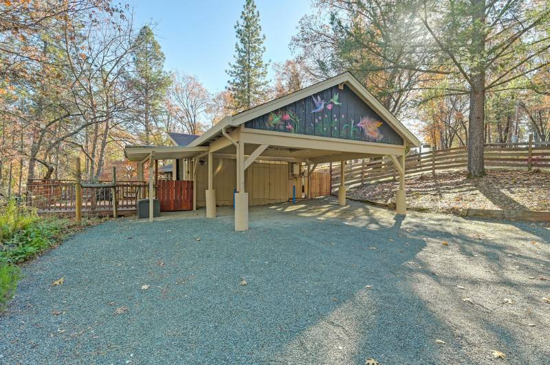 House for rent at 19813 Casa Loma Dr #CASITA, Grass Valley, CA 95945