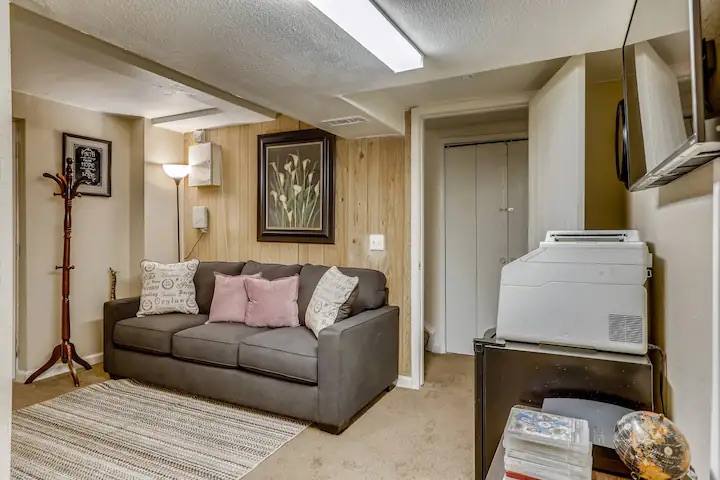 House for rent at 99 Moline St, Aurora, CO 80010