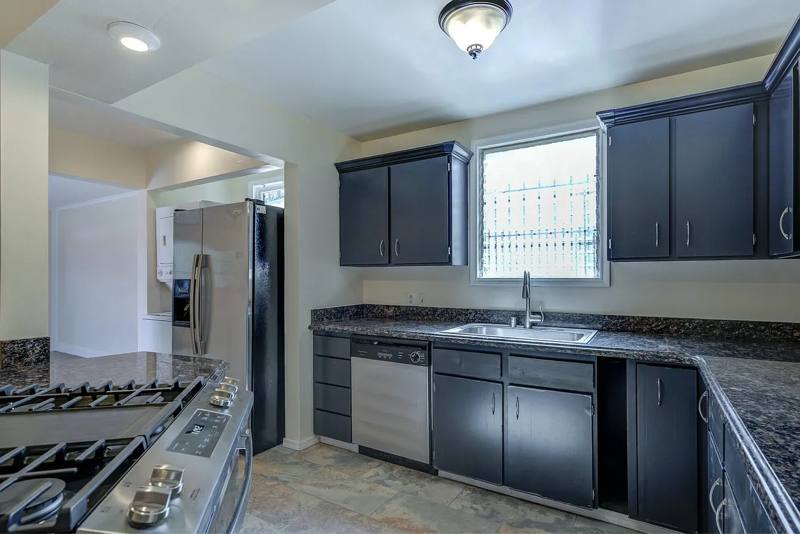 House for rent at 1333 Chestnut St, Redding, CA 96001