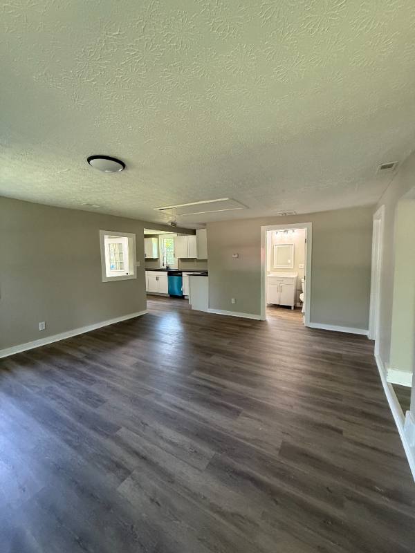 House for rent at 12148 Broad St SW, Pataskala, OH 43062