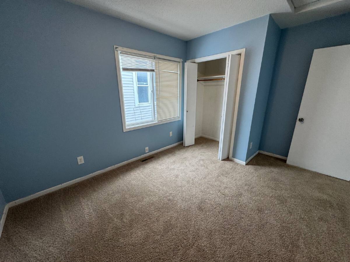Townhouse for rent at 1518 Park Ave, Minneapolis, MN 55404