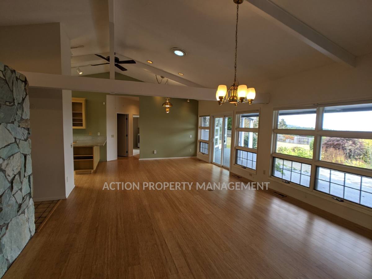 House for rent at 251 Old Schoolhouse Rd, Sequim, WA 98382