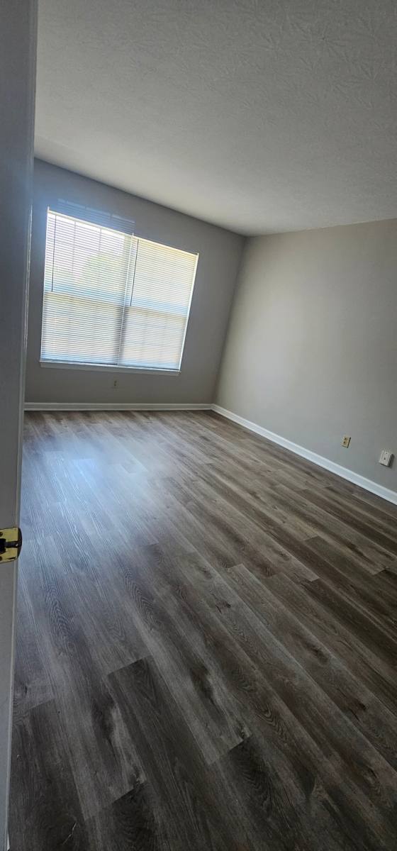 Apartment for rent at 258 E Plane St #9, Bethel, OH 45106