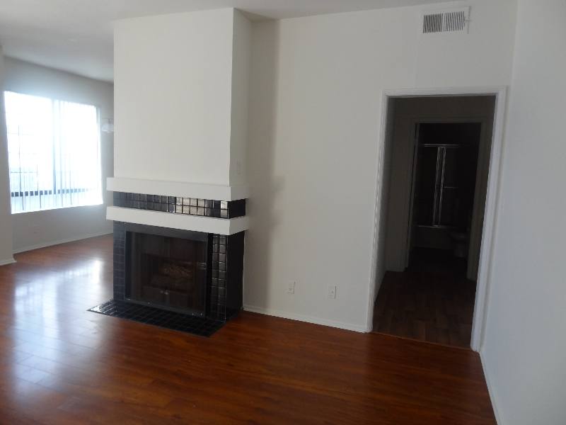 Apartment for rent at 3648 Motor Ave #102, Los Angeles, CA 90034