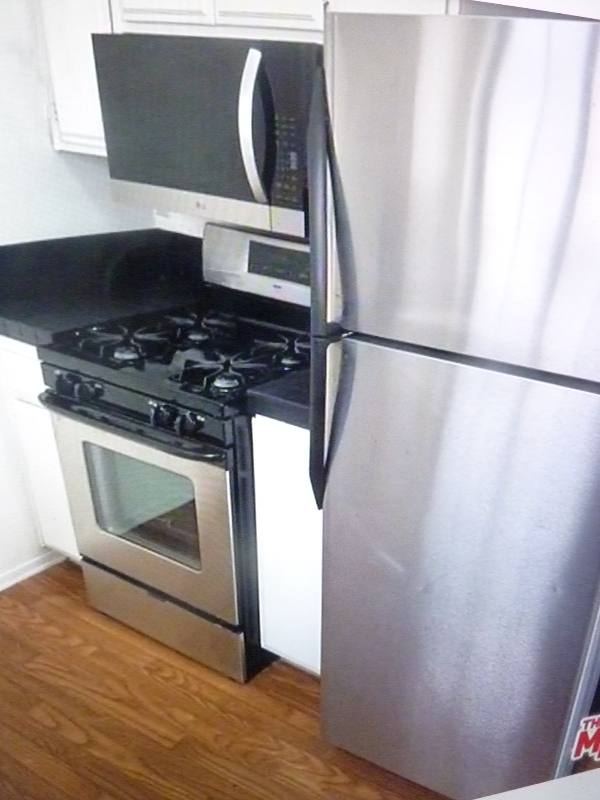 Apartment for rent at 3648 Motor Ave #102, Los Angeles, CA 90034