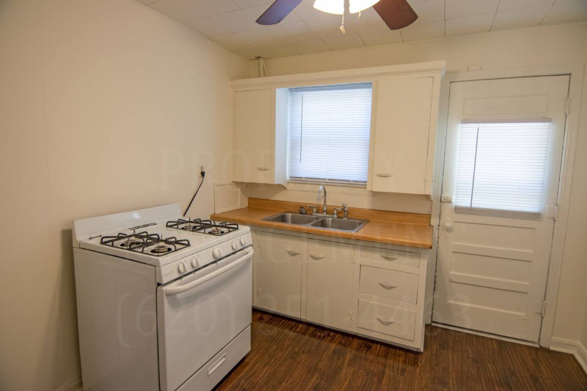 House for rent at 1906 W 6th St, Coffeyville, KS 67337