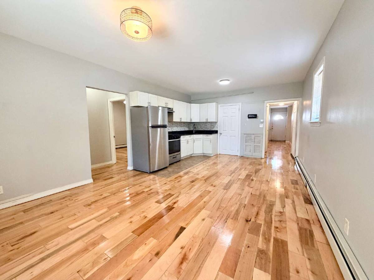 Townhouse for rent at 224 Macarthur Ave #B, Garfield, NJ 07026