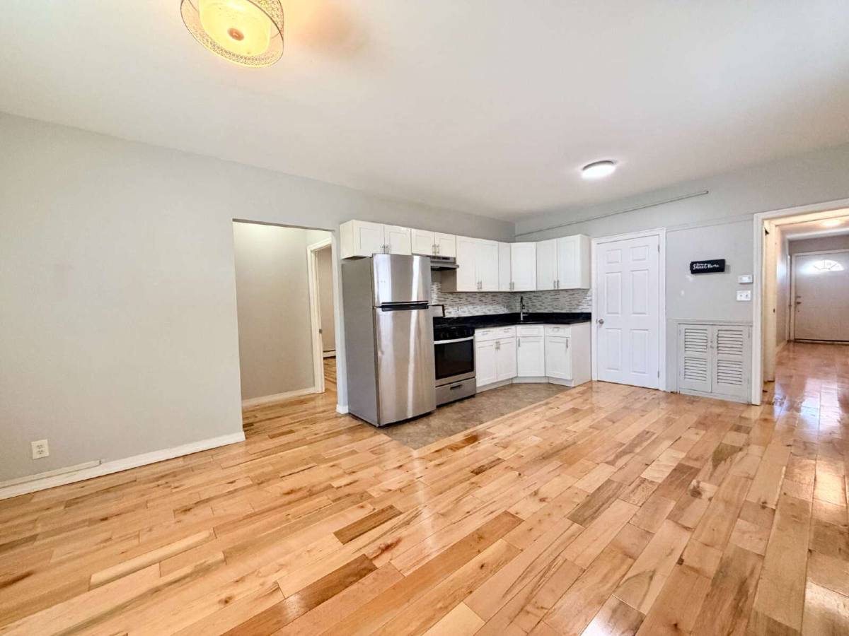 Townhouse for rent at 224 Macarthur Ave #B, Garfield, NJ 07026