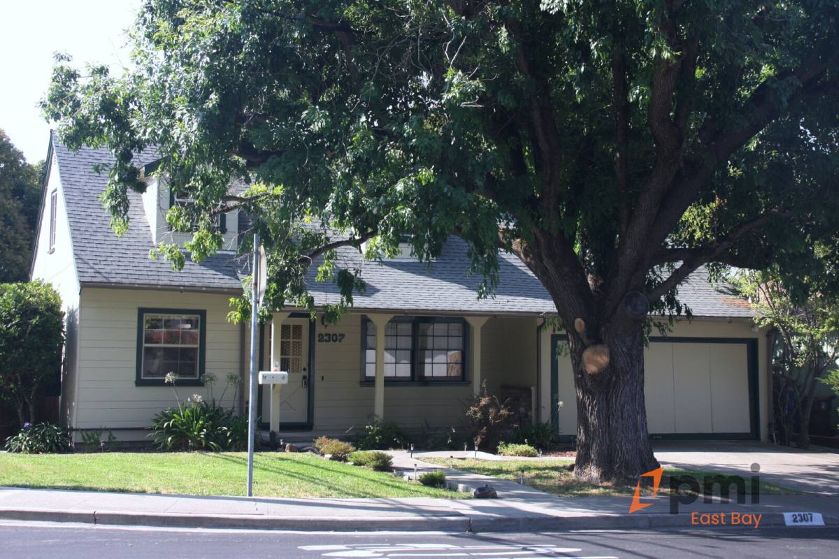 House for rent at 2307 Collins Ave, Pinole, CA 94564