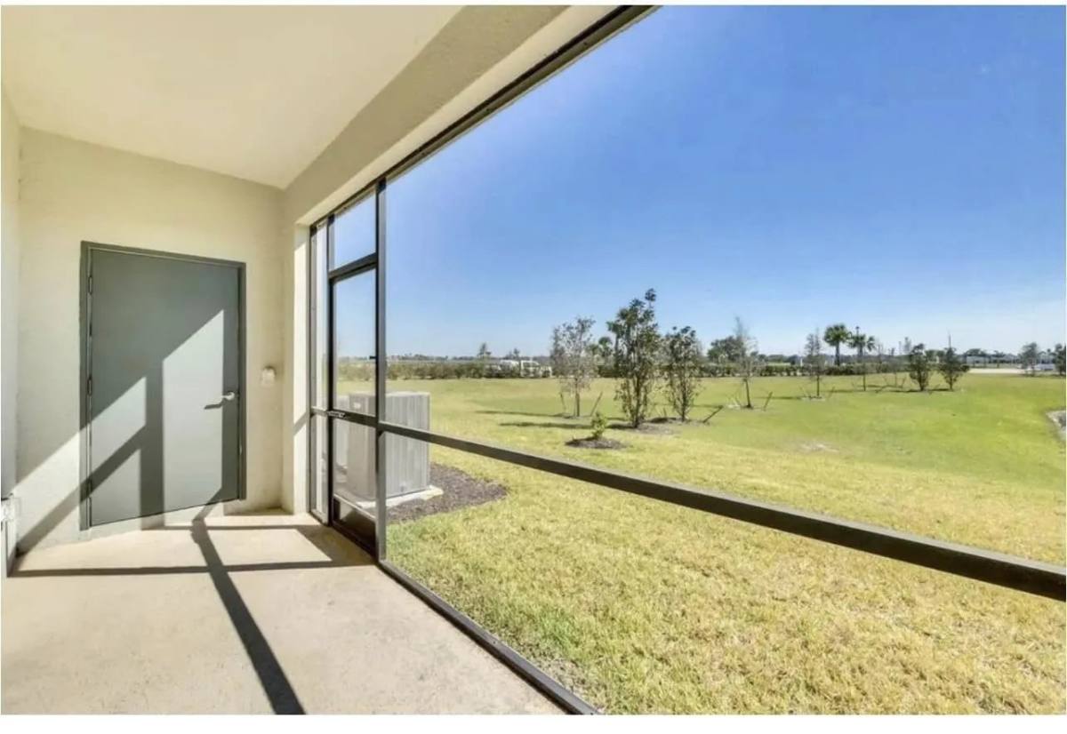 Townhouse for rent at 15263 Sunny Day Dr, Bradenton, FL 34211
