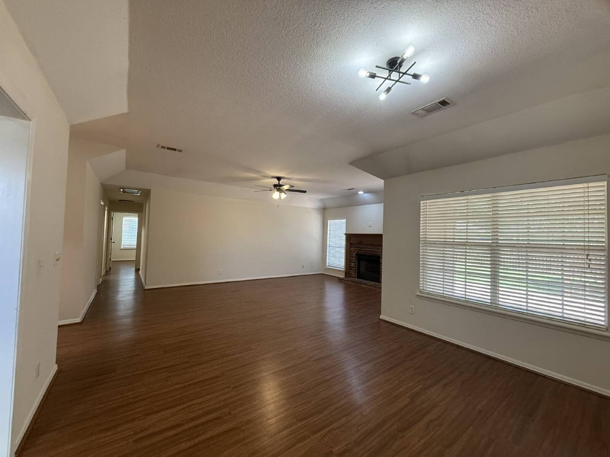 House for rent at 1800 W Jefferson St, Broken Arrow, OK 74011