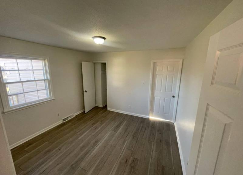 House for rent at 1514 Glenridge Rd, Greensboro, NC 27405