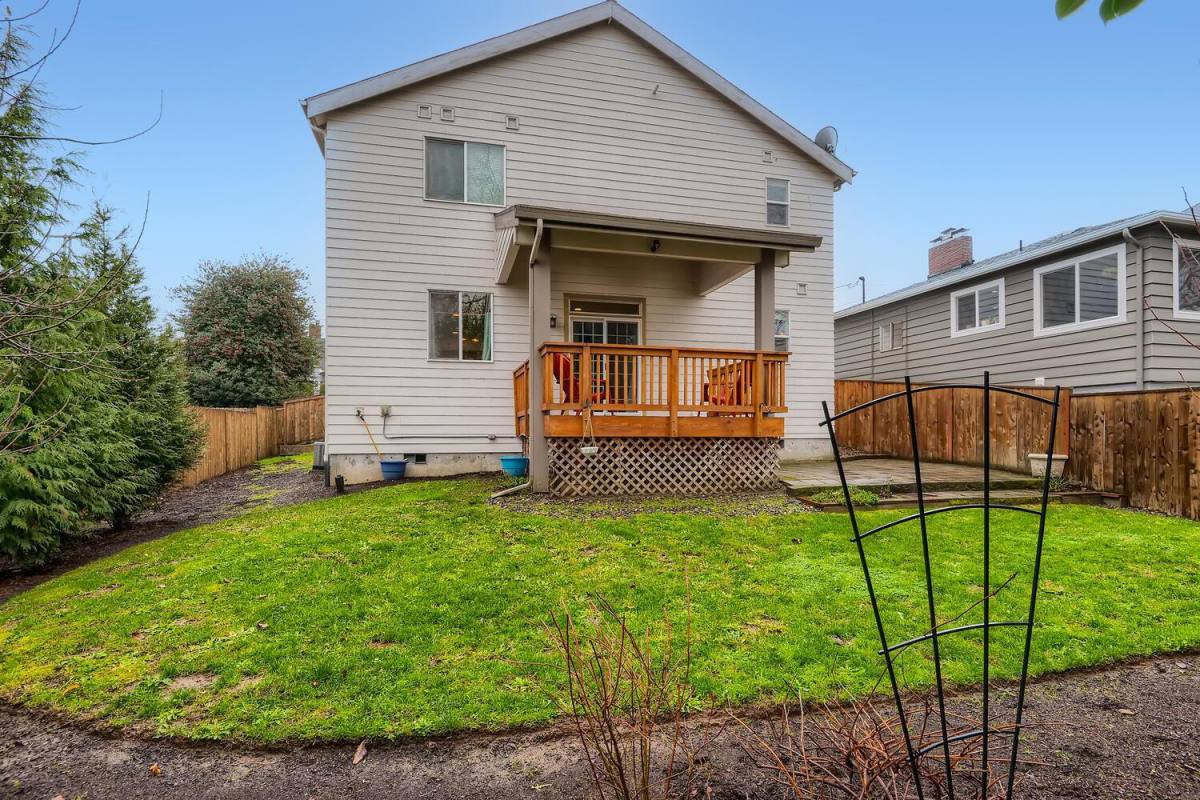 House for rent at 1225 NE Holland St, Portland, OR 97211