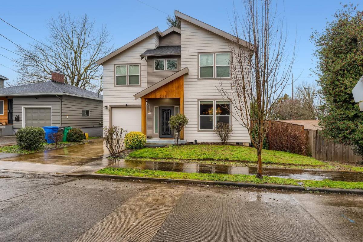 House for rent at 1225 NE Holland St, Portland, OR 97211