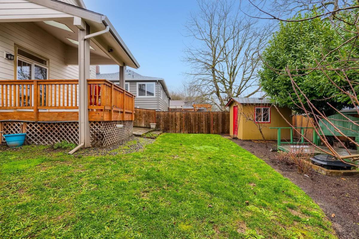 House for rent at 1225 NE Holland St, Portland, OR 97211
