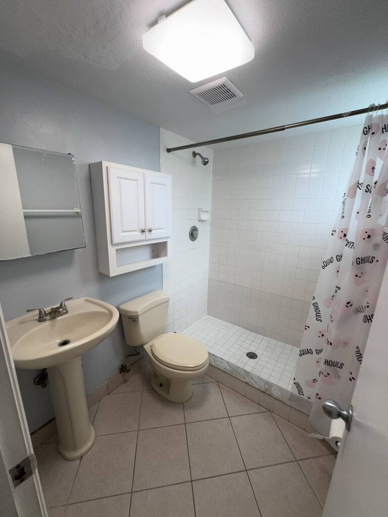 House for rent at 3002 W Cleveland St #D6, Tampa, FL 33609