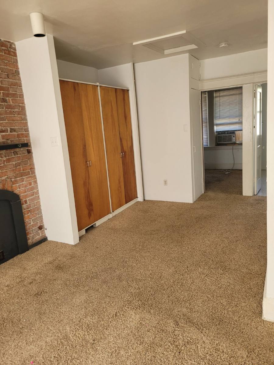 House for rent at 441 Locust St, Pittsburgh, PA 15218
