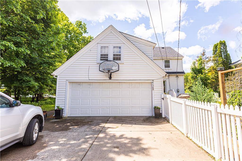 House for rent at 212 Roosevelt Ave, Eau Claire, WI 54701