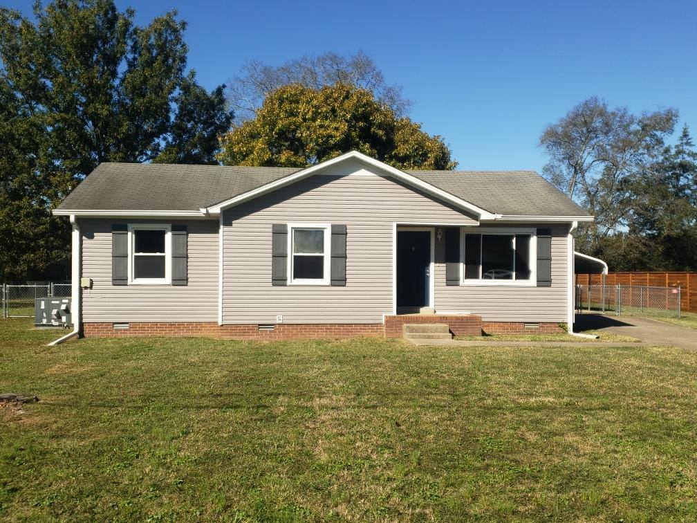 House for rent at 2717 Reynolds Dr, Murfreesboro, TN 37129
