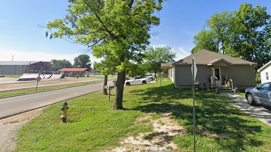 Apartment for rent at 530 E Main St #1, Paragould, AR 72450