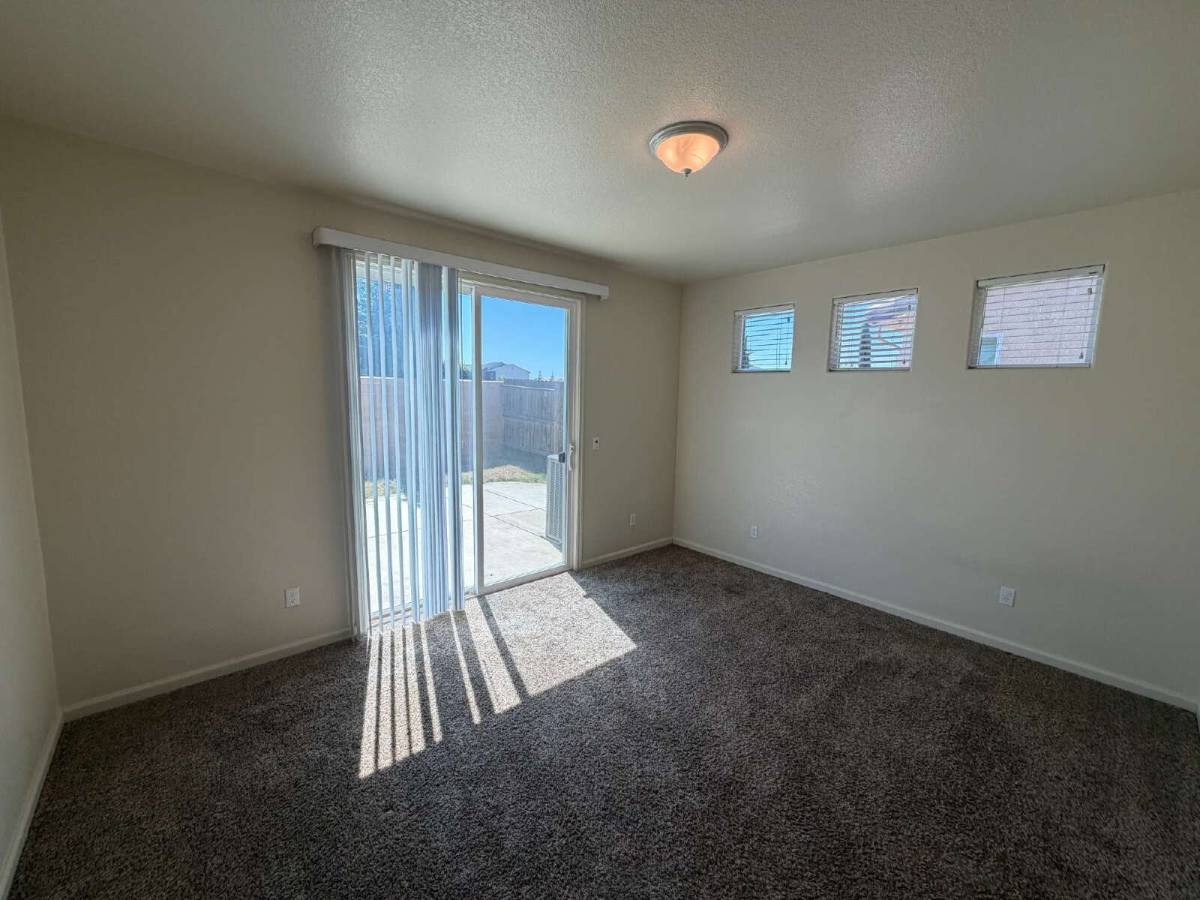 House for rent at 4476 Lindsey Lane, Merced, CA 95348