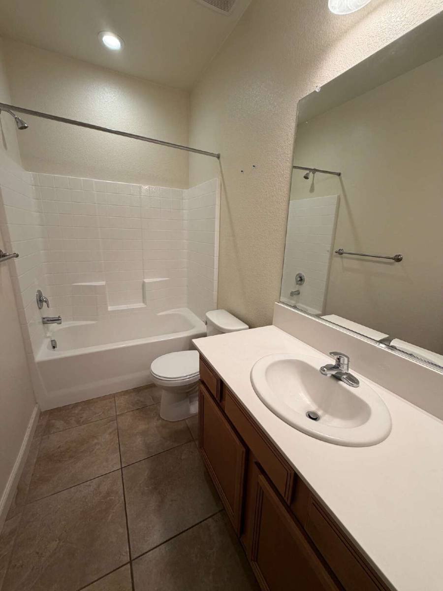 House for rent at 4476 Lindsey Lane, Merced, CA 95348
