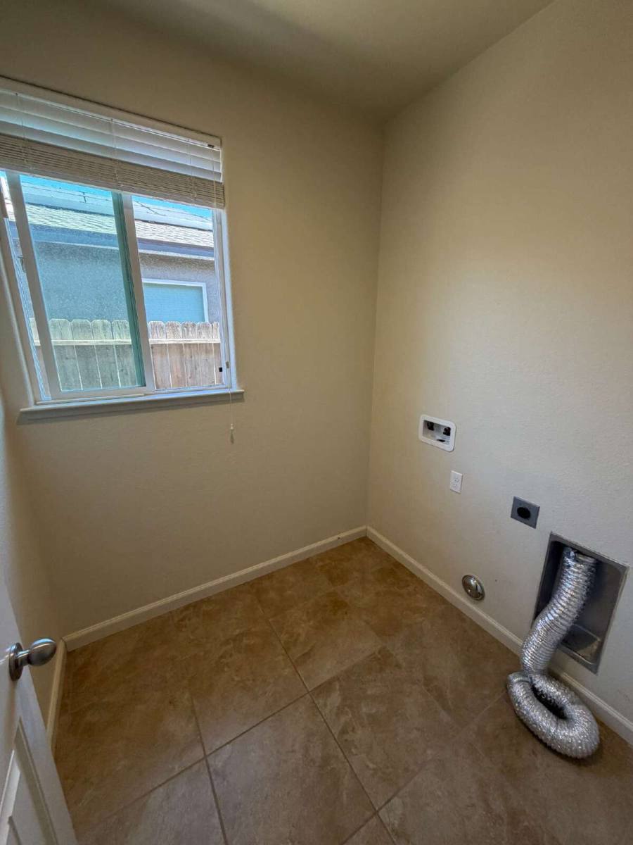 House for rent at 4476 Lindsey Lane, Merced, CA 95348