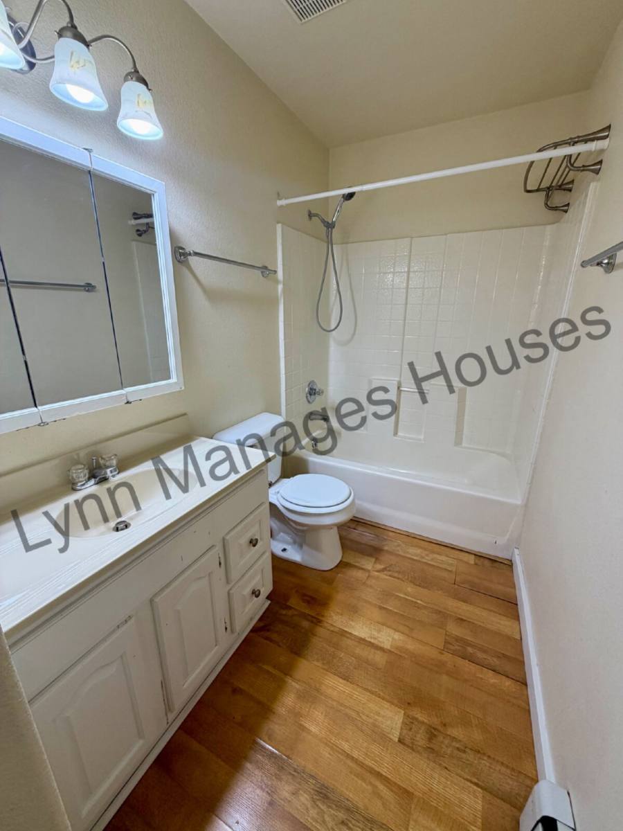 Apartment for rent at 1210 Cleveland Ave #1, Cheyenne, WY 82001