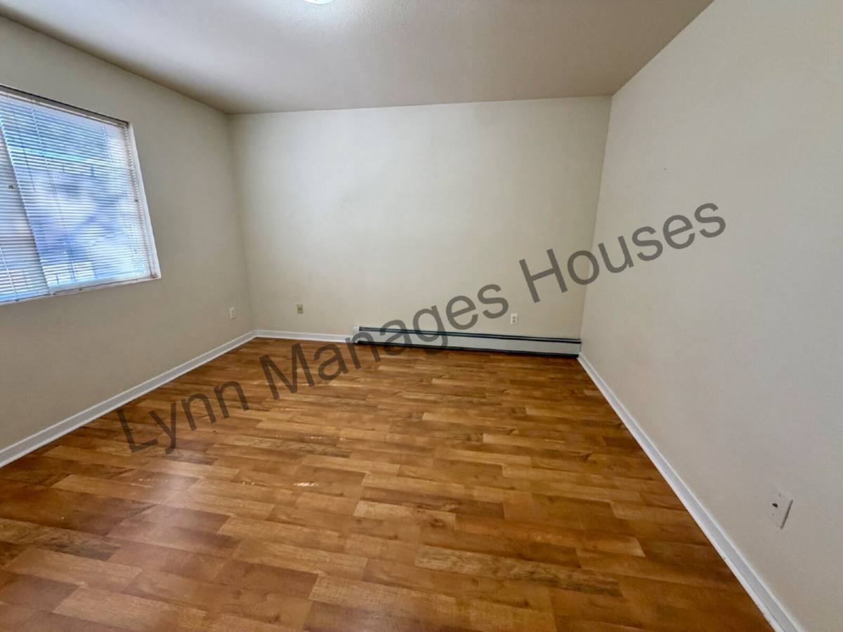 Apartment for rent at 1210 Cleveland Ave #1, Cheyenne, WY 82001