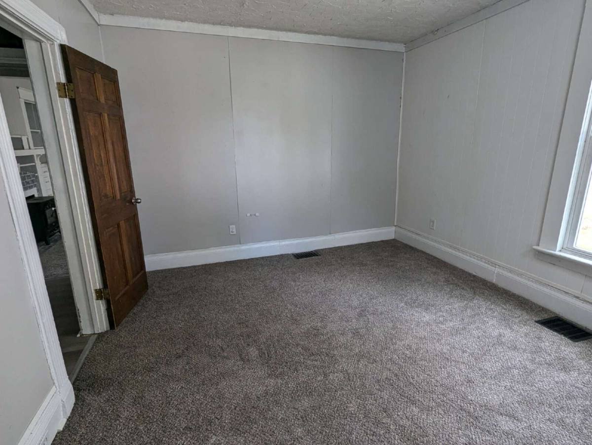 Apartment for rent at 65 Caledonia St, Lockport, NY 14094