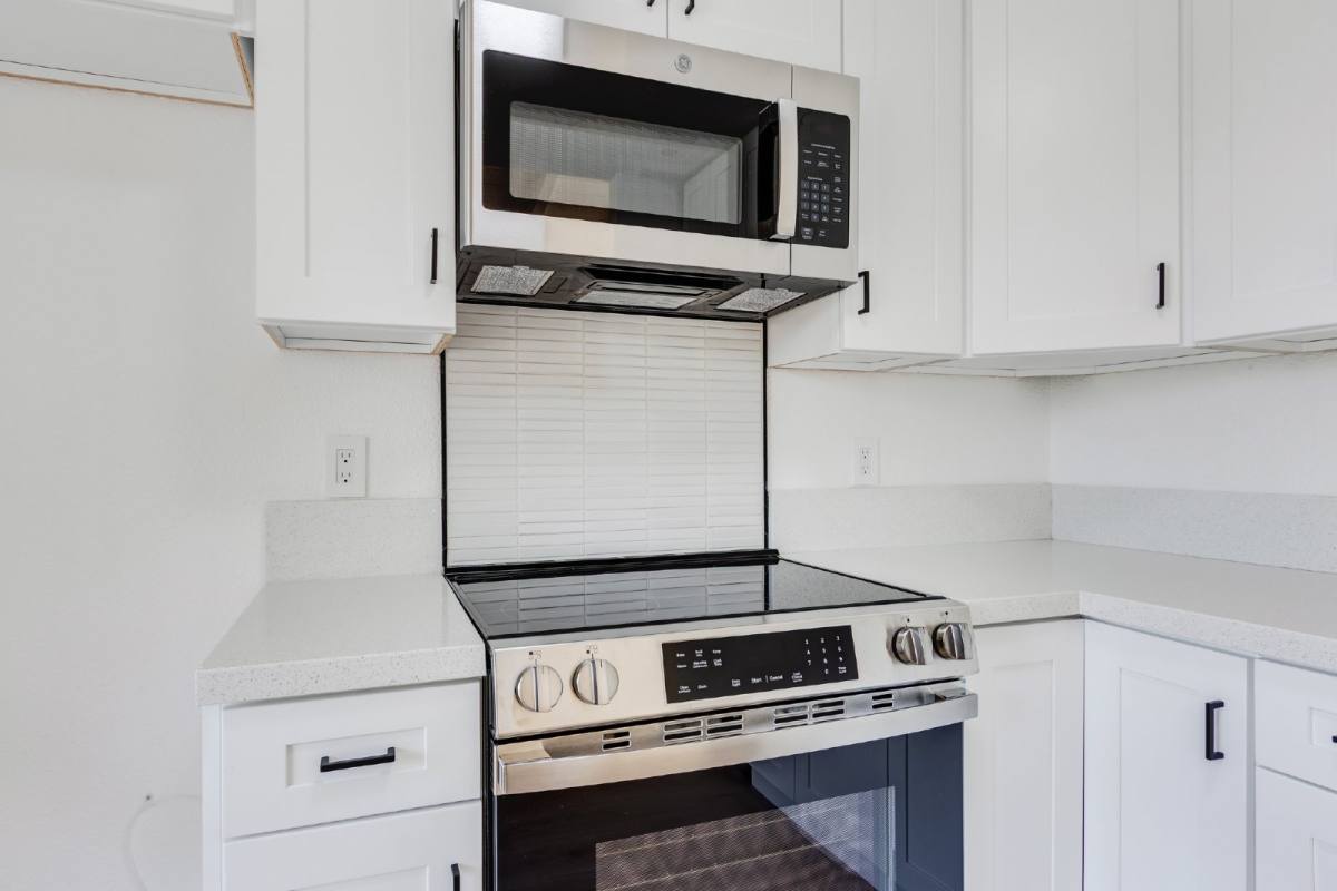 Apartment for rent at 2280 Pamela Lane #A, Costa Mesa, CA 92627