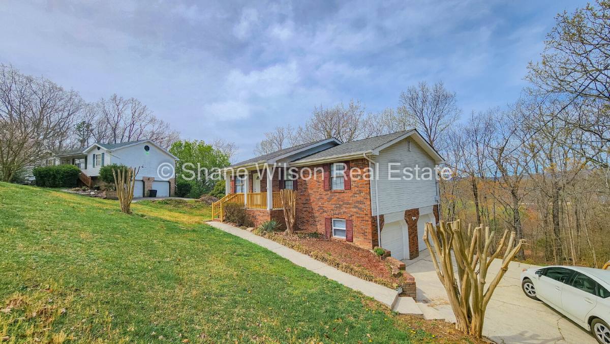 House for rent at 213 Ridgewood Circle, Chickamauga, GA 30707