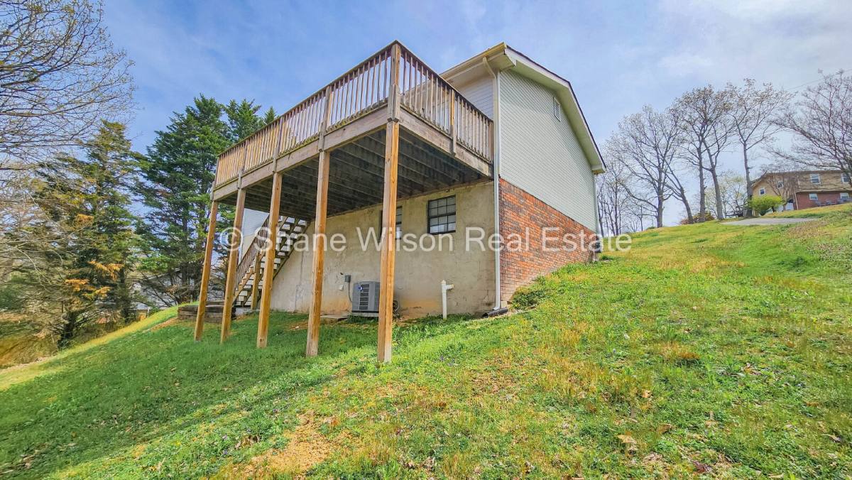 House for rent at 213 Ridgewood Circle, Chickamauga, GA 30707