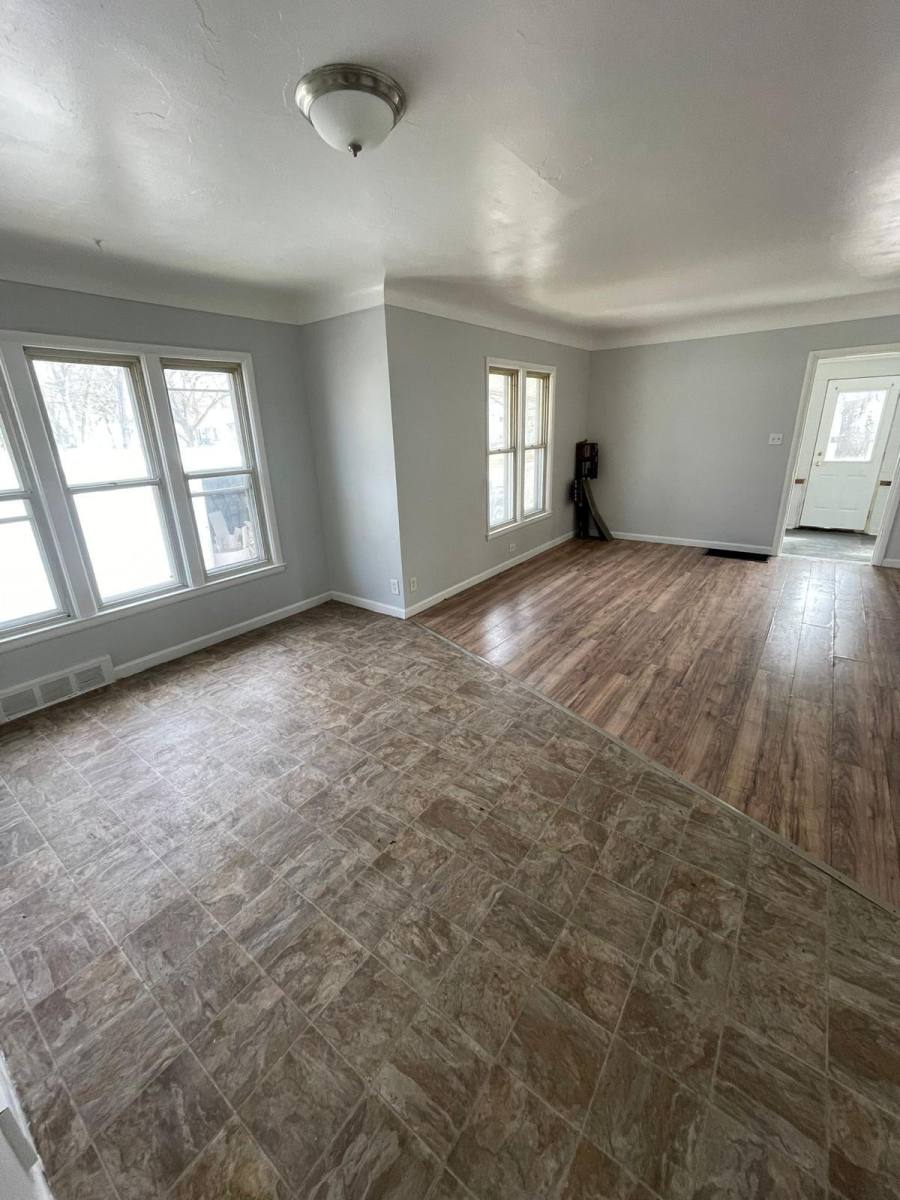 House for rent at 1553 Illinois Ave, Flint, MI 48506