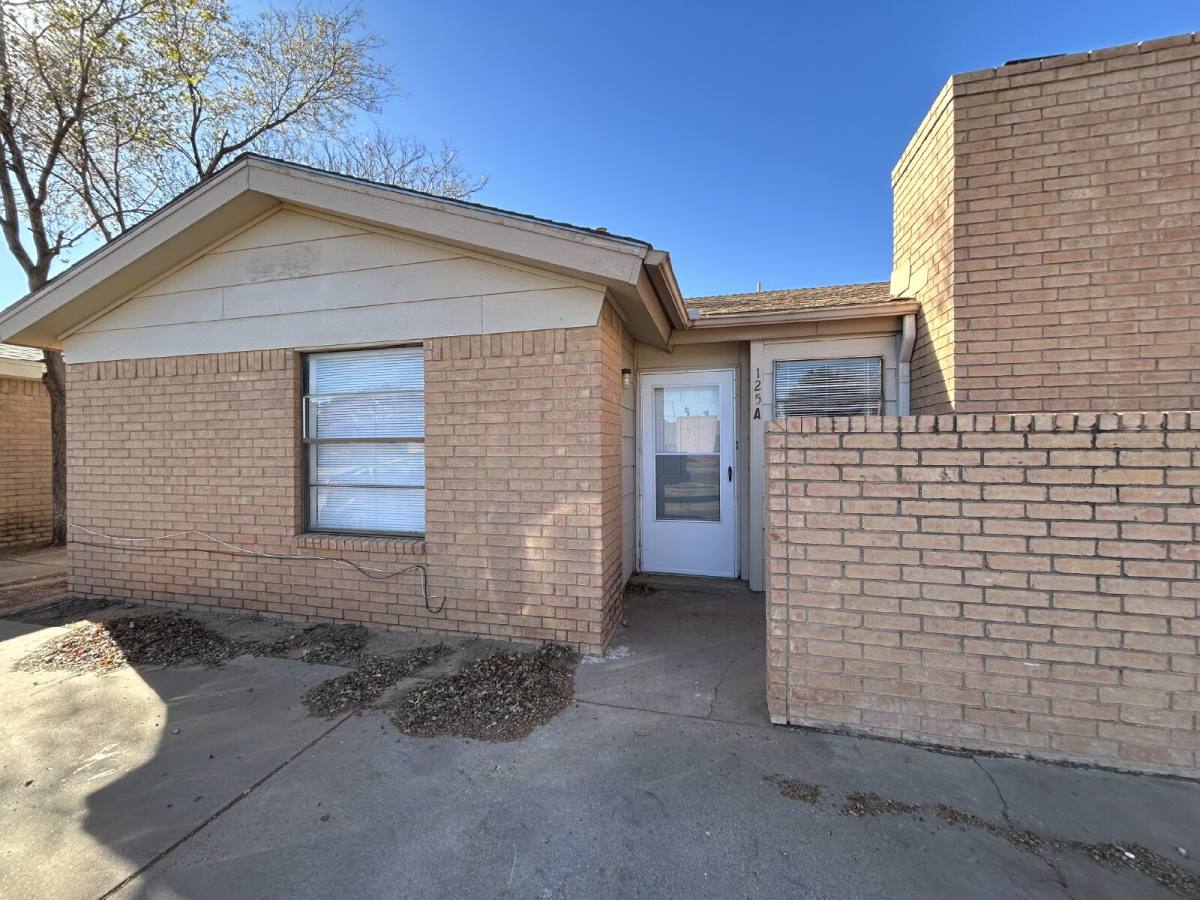 Townhouse for rent at 125 N Troy Ave #A, Lubbock, TX 79416