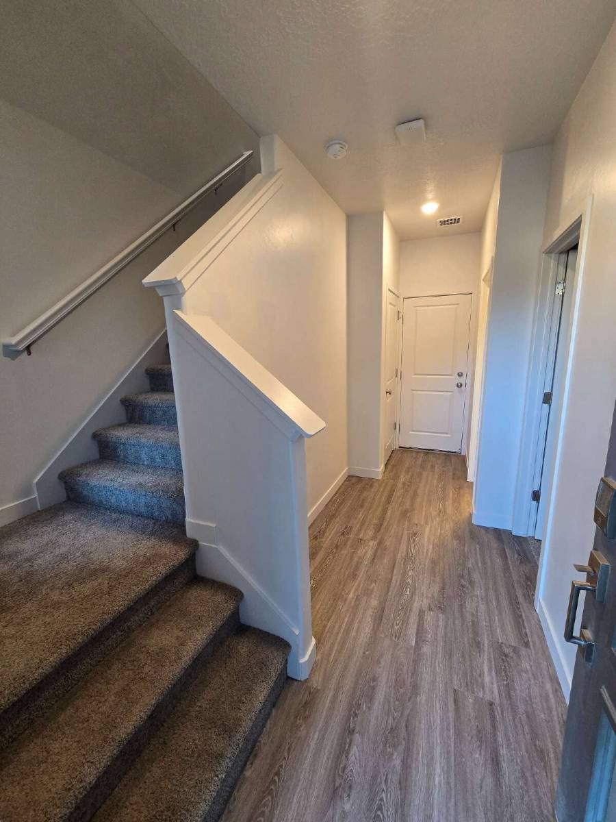 Townhouse for rent at 15463 Capri Heights Lane, Riverton, UT 84065