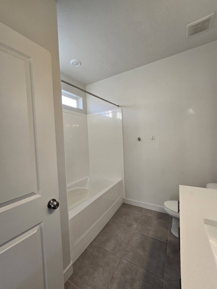 Townhouse for rent at 15463 Capri Heights Lane, Riverton, UT 84065