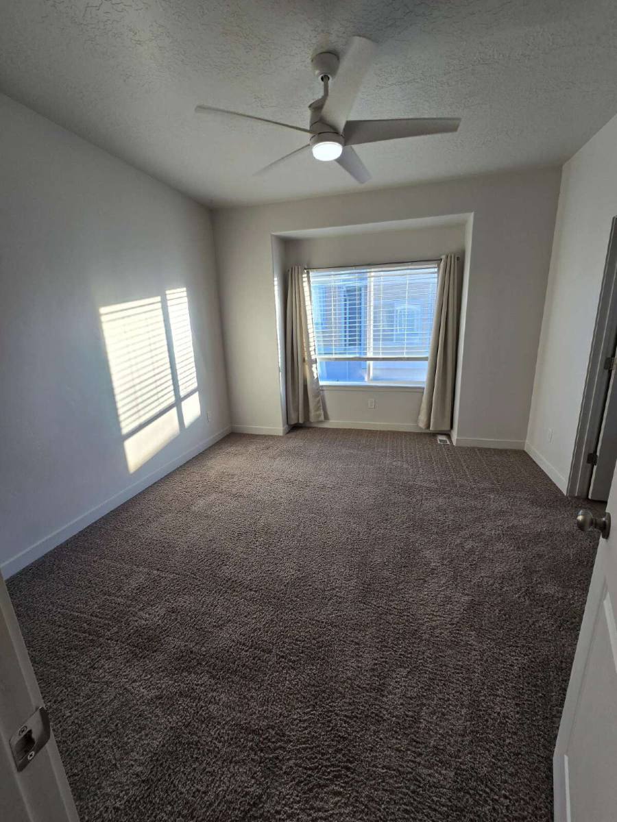 Townhouse for rent at 15463 Capri Heights Lane, Riverton, UT 84065