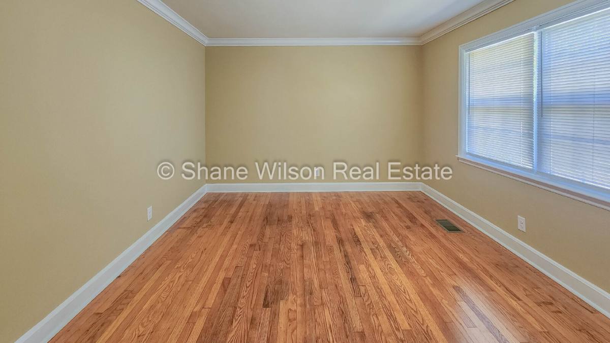 House for rent at 1005 Mountain View Dr, Rossville, GA 30741