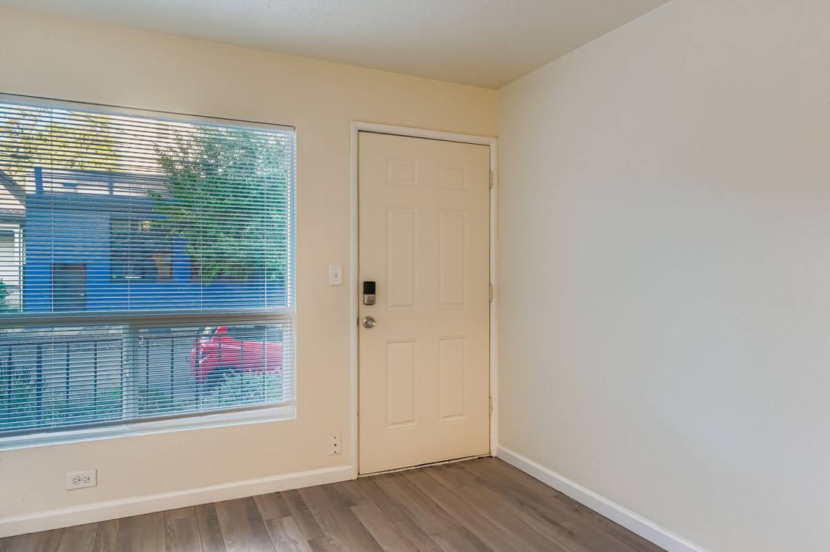 Apartment for rent at 130 NE 17th Ave #16, Portland, OR 97232