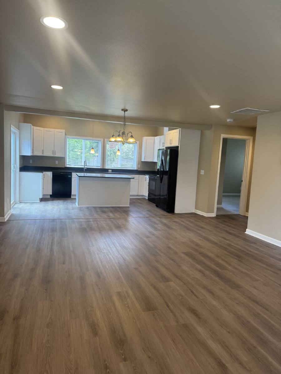 House for rent at 14219 81st Ave NE, Kirkland, WA 98034