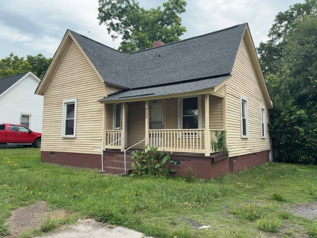 House for rent at 210 D St, Anderson, SC 29625