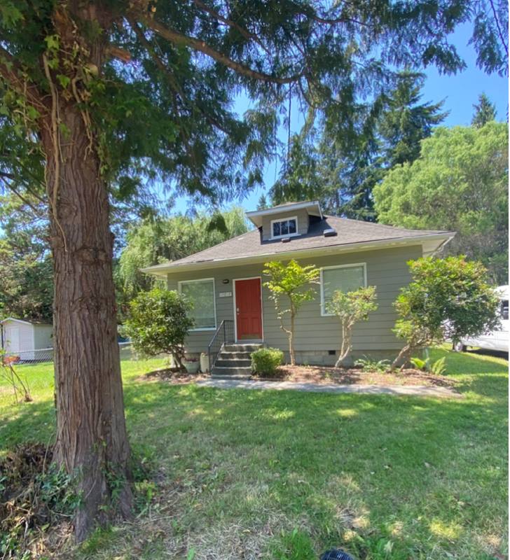 House for rent at 11017 31st Ave NE, Seattle, WA 98125